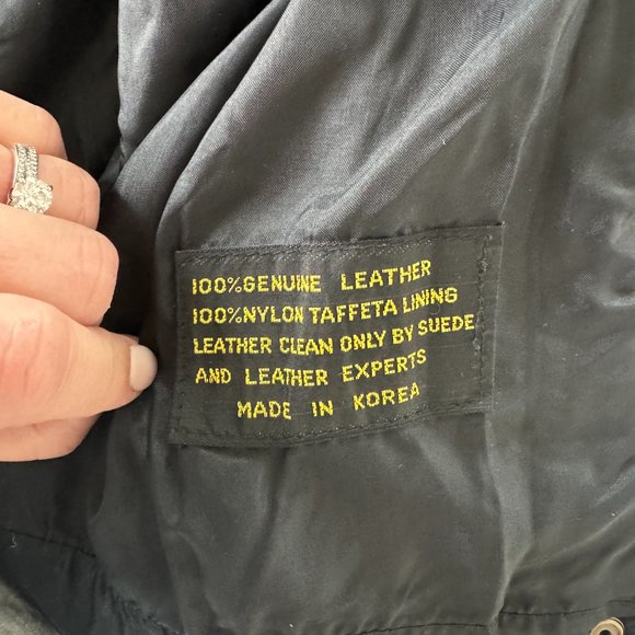 Vintage Black Leather Cropped biker jacket size 10 - Picture 11 of 11